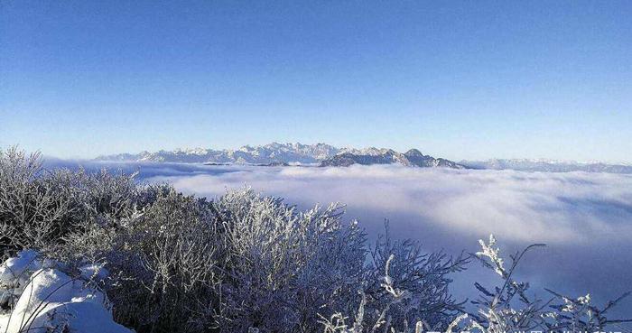 朝天下第一佛山，夏季刺激漂流，冬季壮观雪景胜地