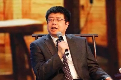 ​北大教授张颐武微博风波：警惕有人浑水摸鱼