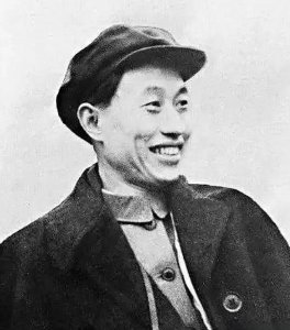 ​真犀利！诗人郭小川十句诗，旋律高亢，充满热血与豪情，震撼性灵