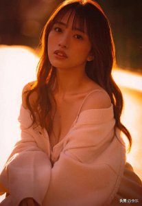 ​向井地美音：从比基尼模特到演技派女神的惊艳转变！