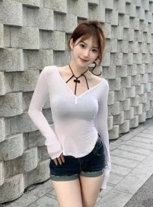 ​肤白貌美，优雅迷人的气质美女，性感身姿，精选美图十五，别限流