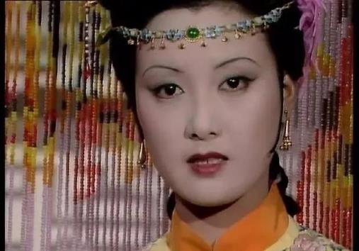 电影演员邓婕的老公是谁(邓婕的第一任丈夫是谁)