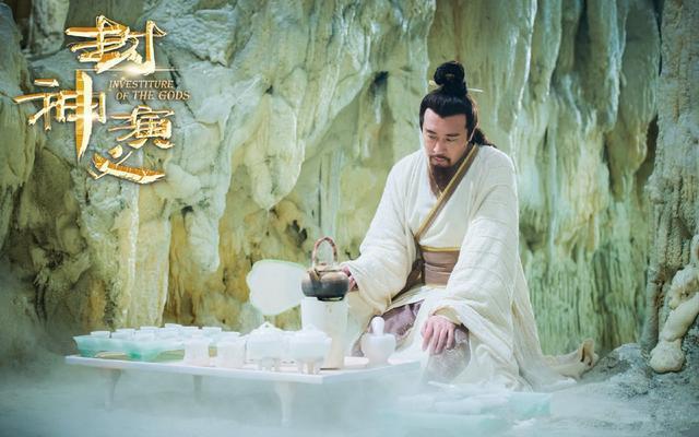 《封神演义》两大美男:邓伦演的子虚妖媚,孙傲演的仙鹤童子很仙