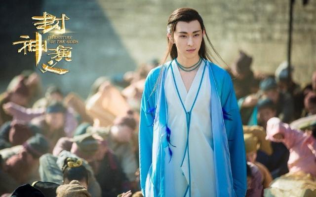 《封神演义》两大美男:邓伦演的子虚妖媚,孙傲演的仙鹤童子很仙