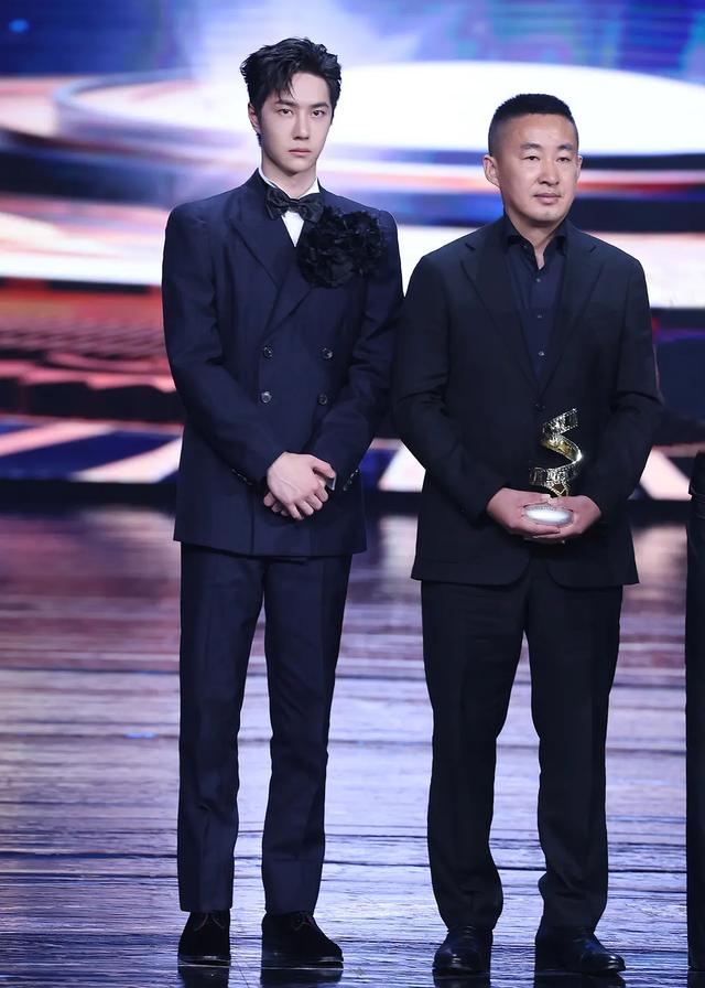 盘点那些华语电影史上的巅峰对决(6部电影国庆厮杀)(9)