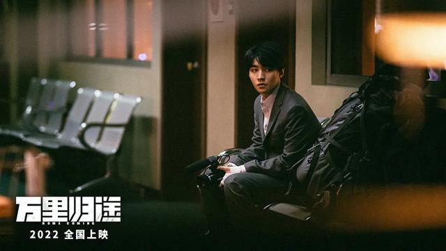 盘点那些华语电影史上的巅峰对决(6部电影国庆厮杀)(7)