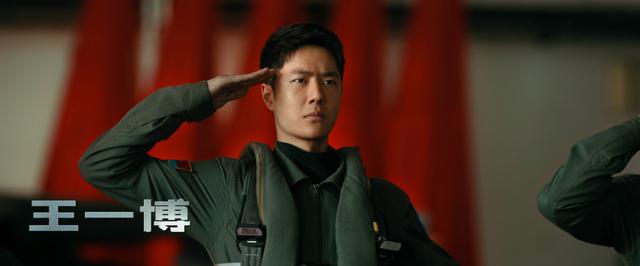 盘点那些华语电影史上的巅峰对决(6部电影国庆厮杀)(4)