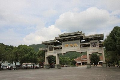 九鲤湖,最大的特色就是瀑布