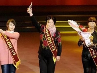 吉林三位农妇冒死拦火车司机破口大骂,几天后国家却奖励他们5万