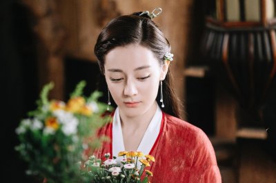 《枕上书》:帝君吃醋故意淋湿全身,忽悠凤九圆房“得”白滚滚