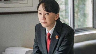 “很体面但没钱”的职业:教师、护士、辅警——为何并不意外?