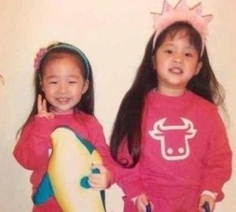 ​欧阳娜娜童年照，又可爱又萌，姐妹三人都是美女胚子