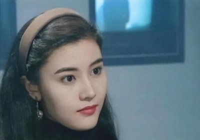 年轻时的李嘉欣颜值有多惊艳?50多岁依然气质超群