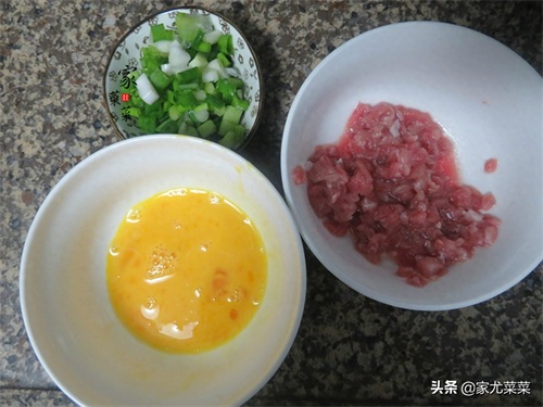 早餐想吃肠粉不用买了,做法和配方都告诉你,嫩滑爽口,超简单