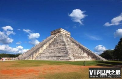 东风导弹资料外泄,对美完全透明,这两个汉奸