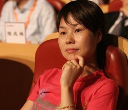 看完刘强东夫妻,再看马云夫妻 就知道差距有多大