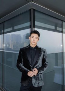 黄景瑜方声明回应私生活传闻:已委托律师取证备诉