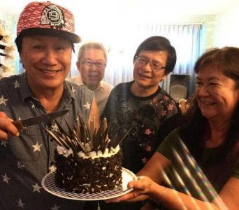 许冠杰老婆是哪国人