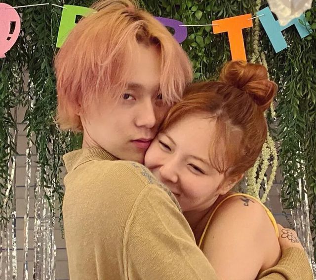 泫雅金晓钟复合惹争议!男方曾被曝出轨5次