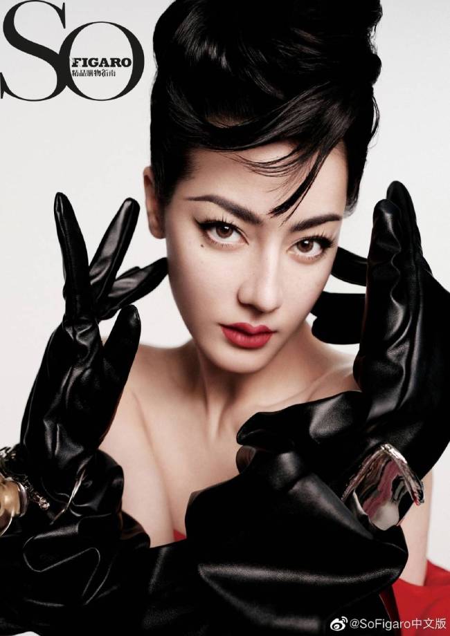 美艳!确实美艳!迪丽热巴身材曼妙性感撩人