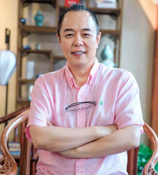 张铁林的老婆叫什么名字