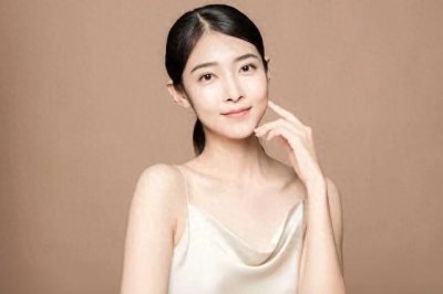 【微信聊天时,女人说“吃饭了吗”,10个高情商回复...