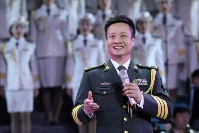 阎维文:陪妻子抗癌30年不离弃,最大幸福喊声妈,父亲成唯一遗憾