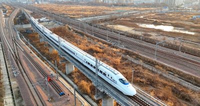 ​中国高铁狂飙背后：亏本也要建，究竟图什么？