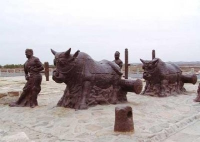 1200年的黄河铁牛重见天日,为啥捞出后露天摆放不保护?