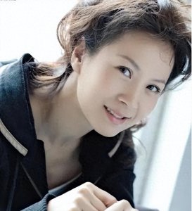 演员赵越:嫁2婚佟凡恩爱25年,57岁无儿无女亦无悔