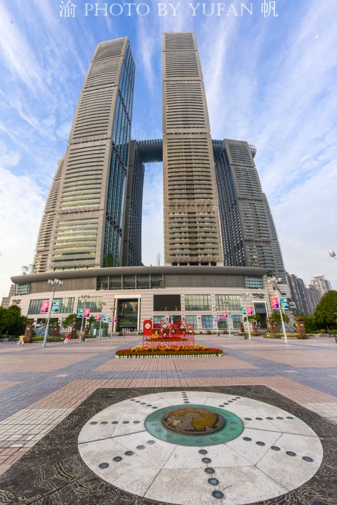 重庆海拔是多少(重庆市的地理中心 公路零公里标志)