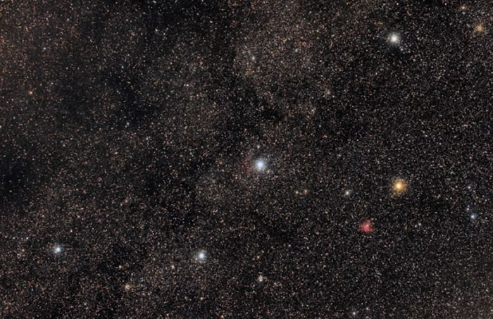 物质和暗物质的总和占宇宙的31.5% 暗能量占68.5%