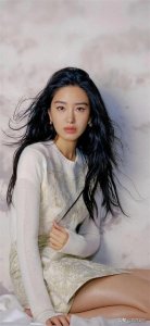 杨采钰:从动画歌手到实力派演员的蜕变