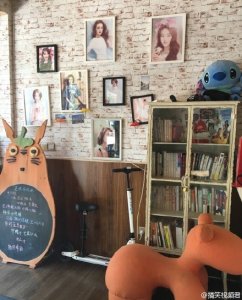 郑爽炸鸡店被砸却有意外之喜,因祸得福,简直逆天!