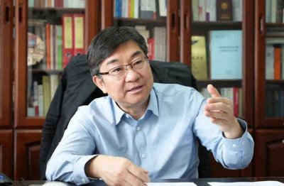 专访上海市教委副主任杨振峰:打破“千校一面”,适性扬长育人,推动普通高中