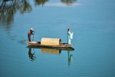 “山有木兮木有枝,心悦君兮君不知”