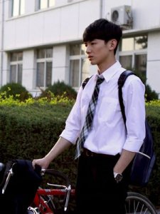 电视剧夏至未至陆之昂是谁演的 白敬亭演过哪些电视电影