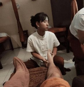 为什么说足疗店和夜店的女生不能娶回家呢?