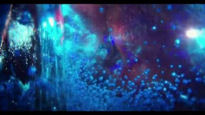 电影《超体》女主逐步成神