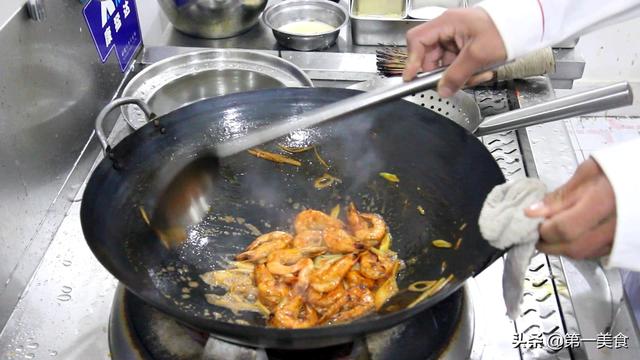 正宗的油焖大虾的做法（厨师长教你油焖大虾的家常做法）(7)