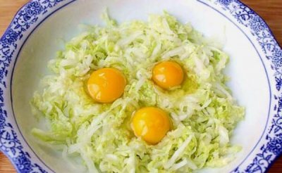 ​白菜能和鸡蛋一起吃吗，能（同食营养价值更高）