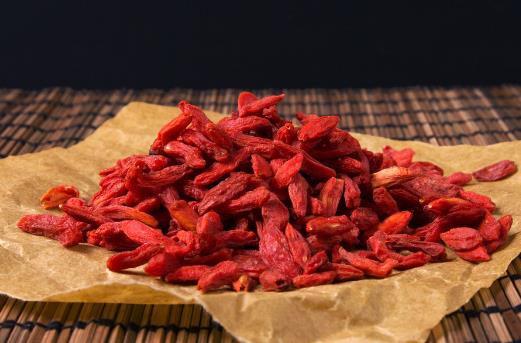 枸杞对身体最有益的吃法 最好的吃法不是泡水