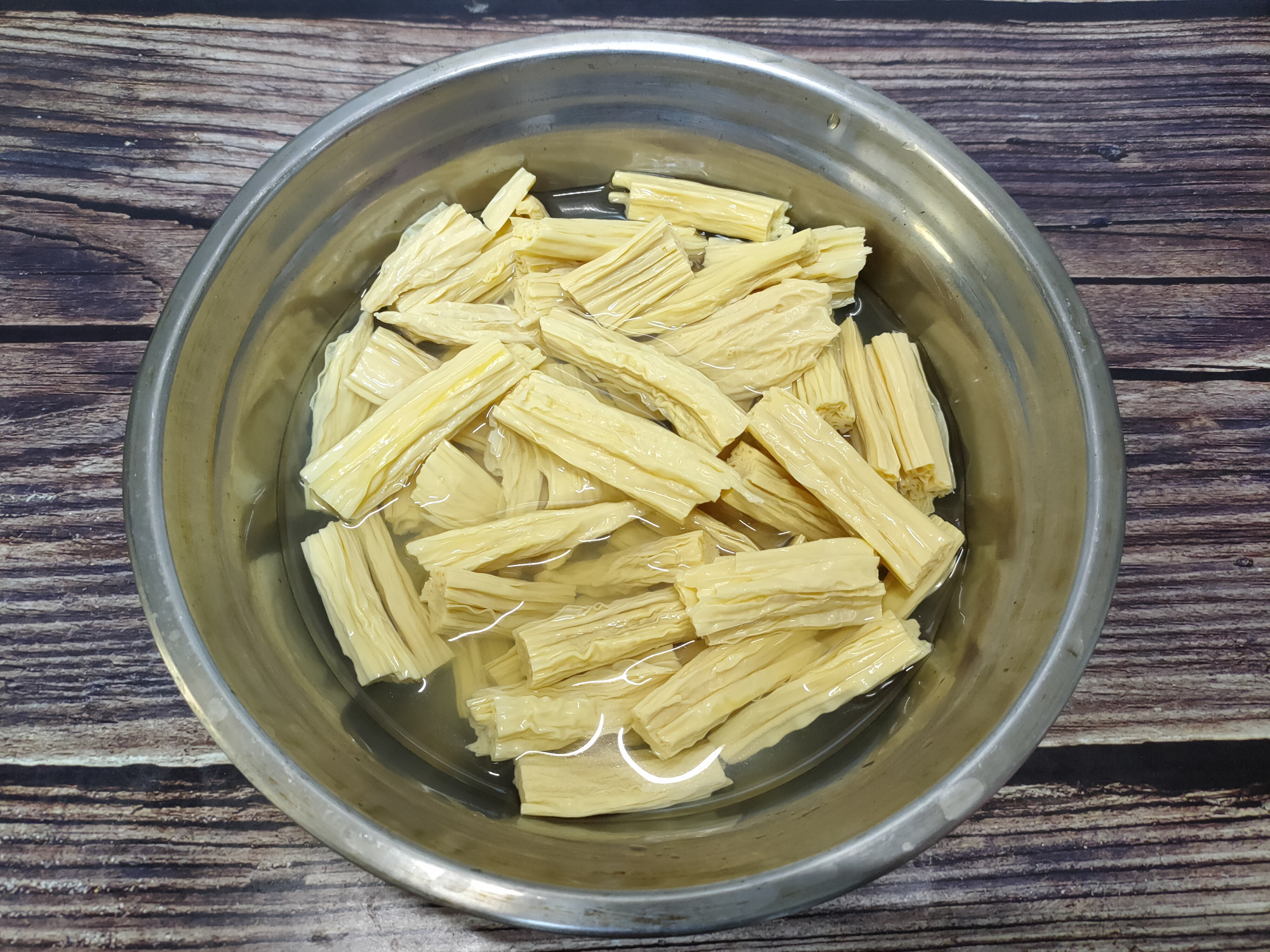 正宗炝锅腐竹做法（麻辣鲜香的炝锅腐竹家常做法）