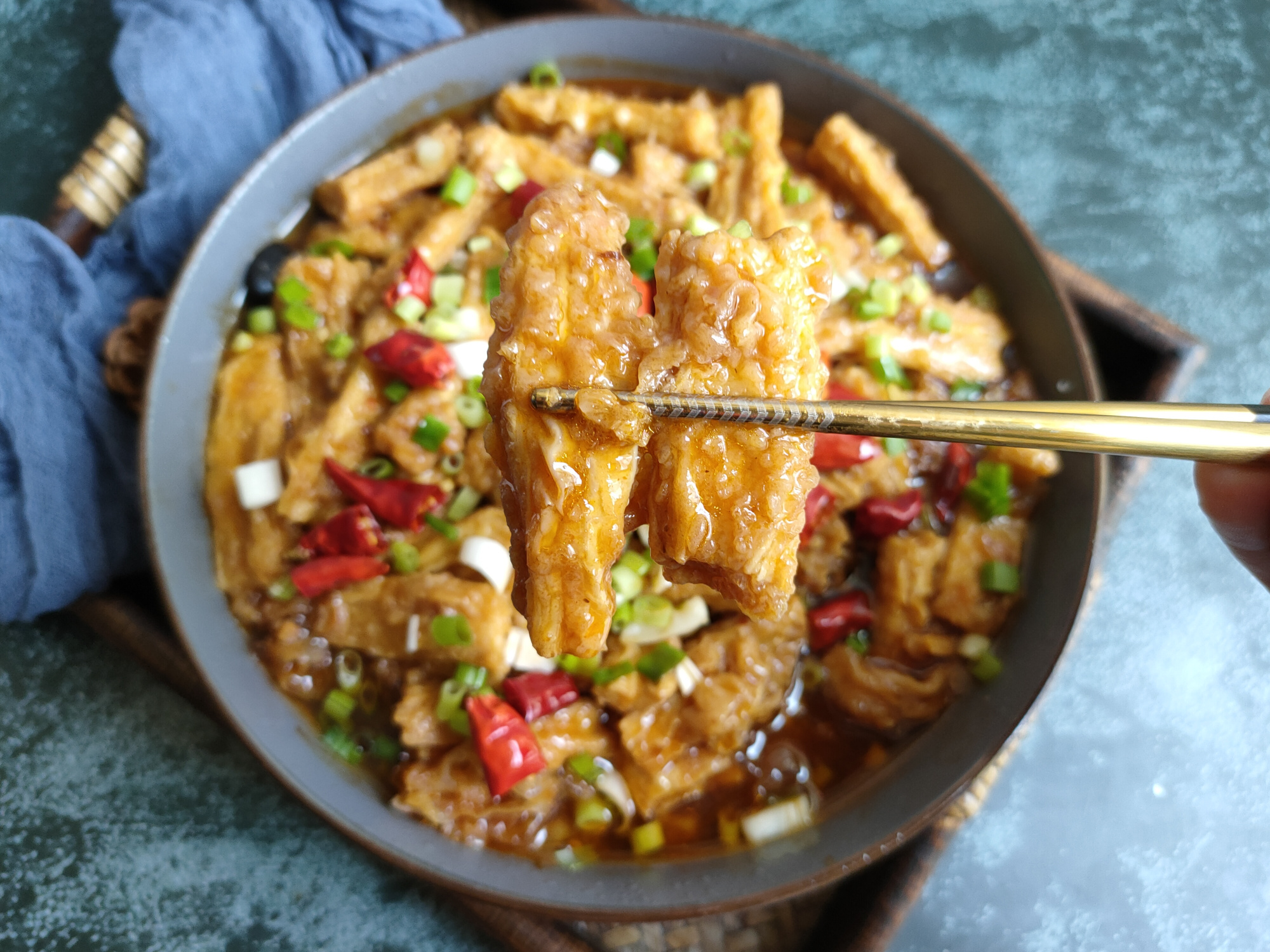 正宗炝锅腐竹做法（麻辣鲜香的炝锅腐竹家常做法）