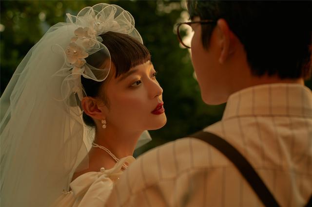 拍婚纱照一般多少钱合适(拍婚纱照多少钱正常)(2)