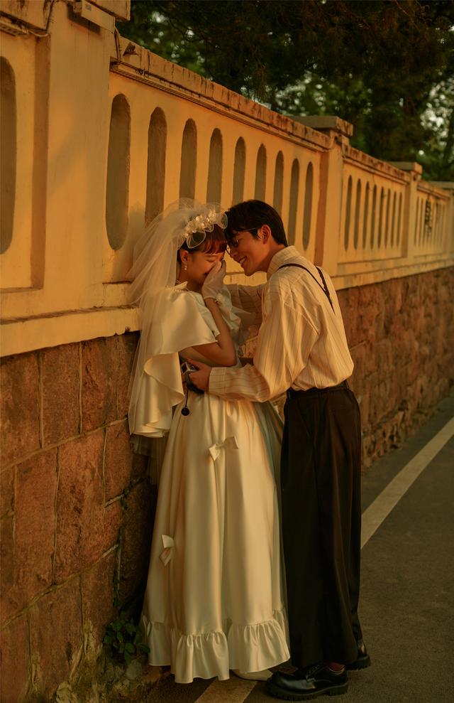 拍婚纱照一般多少钱合适(拍婚纱照多少钱正常)(4)