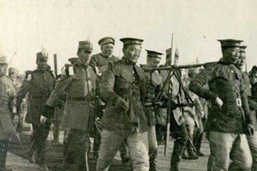 清朝辫子军张勋的结局是什么