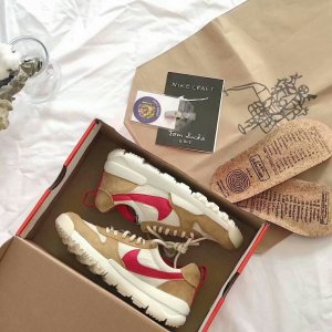 ​耐克宇航员Nike Craft Mars Yard 2.0 宇航员权志龙经典款