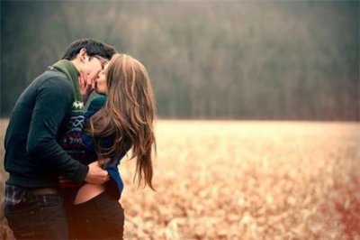 情侣最舒服的相处方式!是不是越亲密越好?