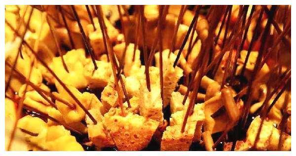 大厨：教你自制五香豆腐串，步骤简单，看一眼就会